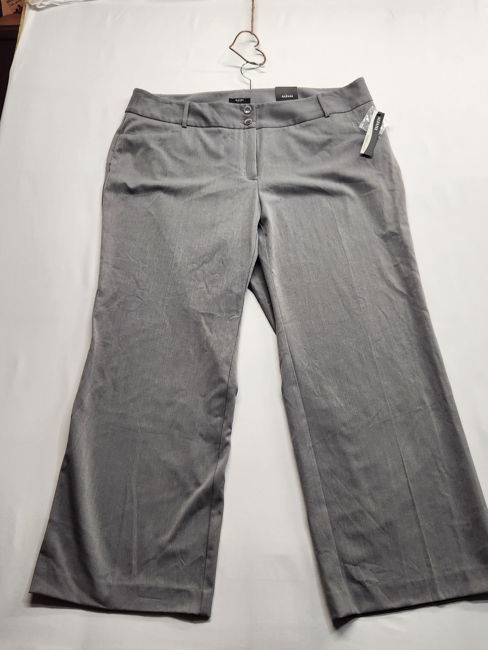 ⭐️NWT Alfani Woman 20W Curvy Fit Wide Leg Dress Pants Tummy Control Grey Slacks